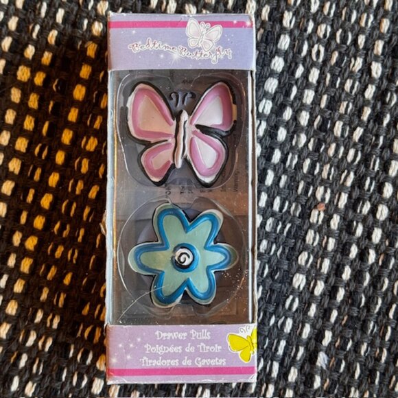 Bedtime Butterfly Flower & Butterfly Drawer Pulls - Picture 2 of 10